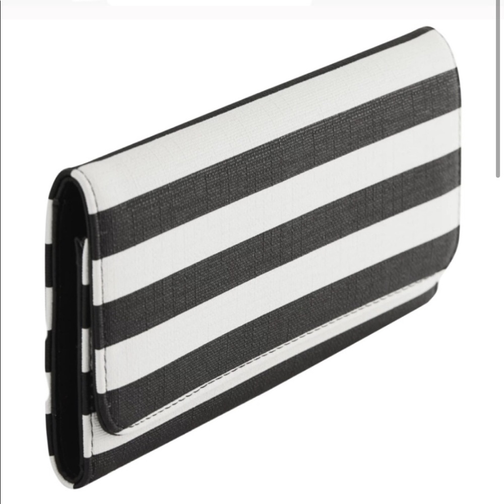 Kut from the kloth wallet  NEW